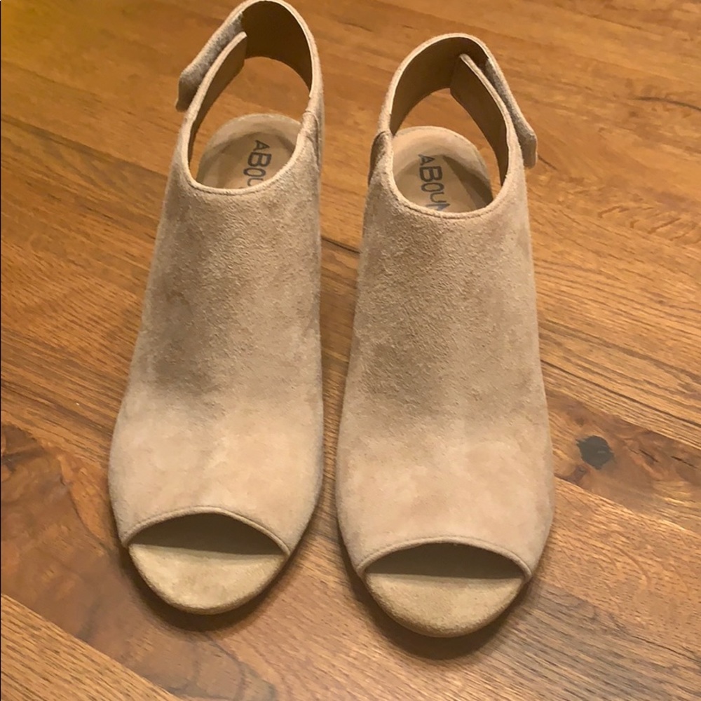 Peep Toe Suede Heel Sandals